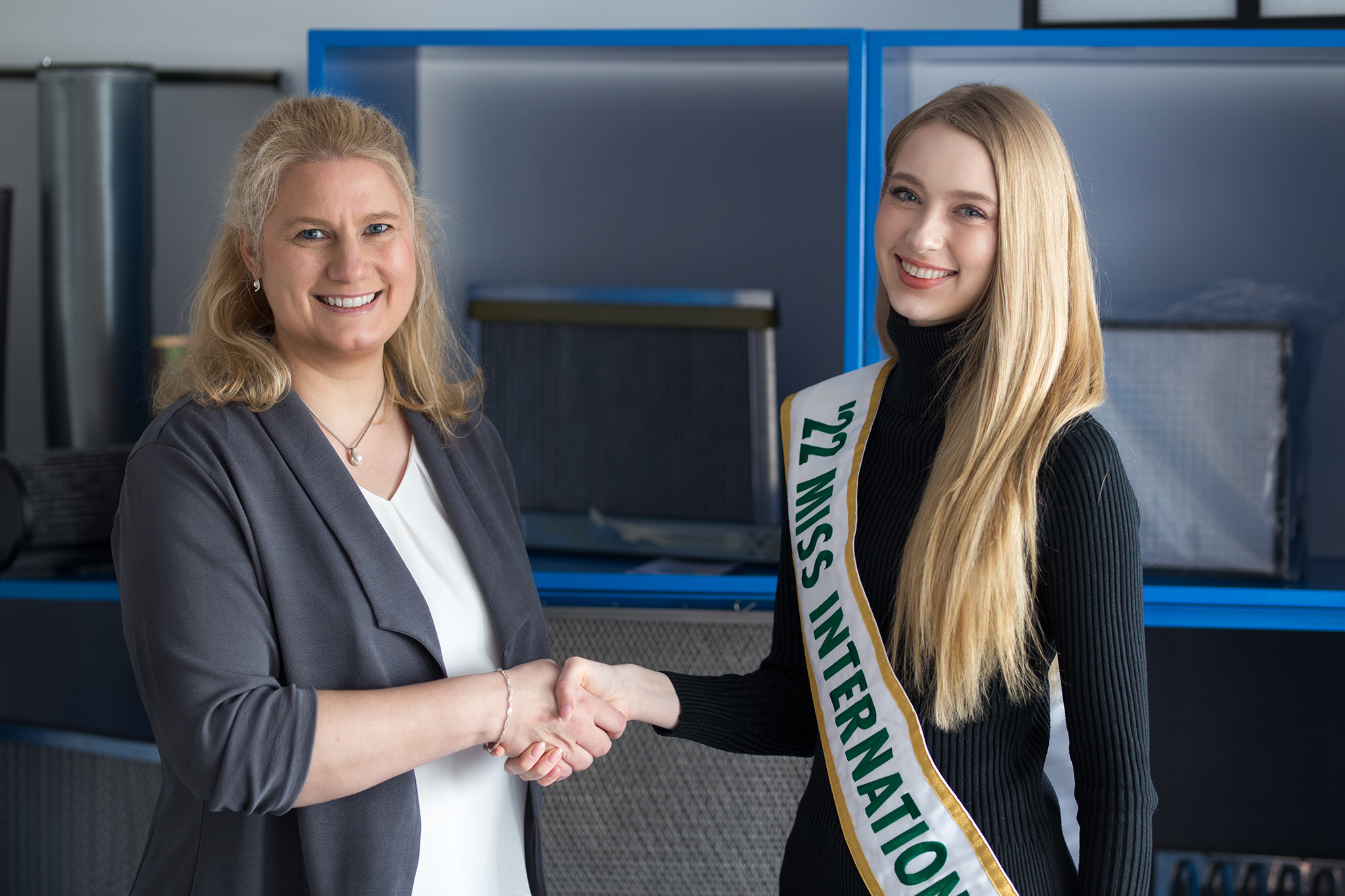 Female empowerment: Sonja Rüping (Unternehmerin d. Jahres) und Jasmin Selberg (Miss International)